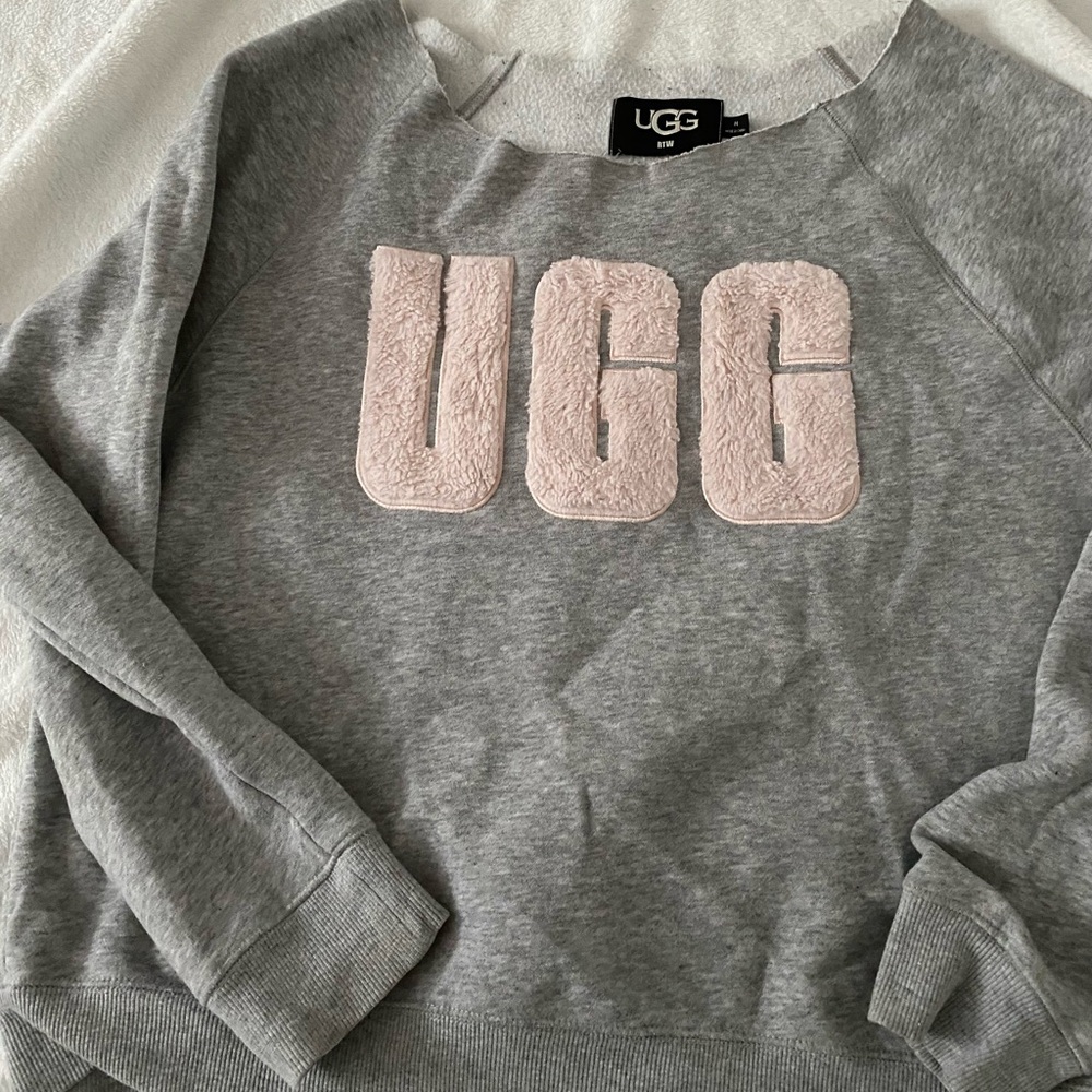 UGG off the shoulder crew neck 
Size m